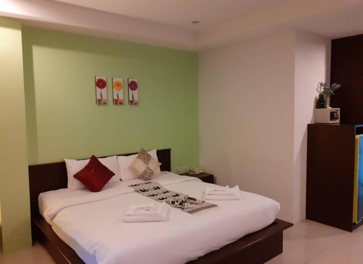 Nicha Residence Kamala Beach Exterior foto